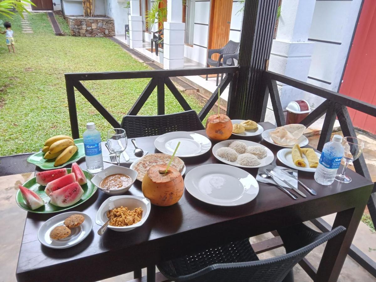 Elephant Park Family Bungalow 우다왈라웨 외부 사진
